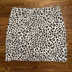 NWT. Black and white leopard print Pants Store skirt. Large